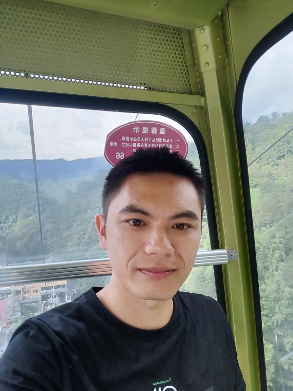 小鱼的第一张照片--金华相亲服务中心