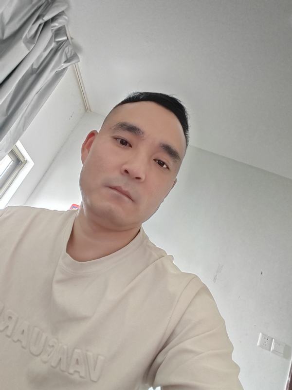 小锋的第一张照片--金华相亲服务中心