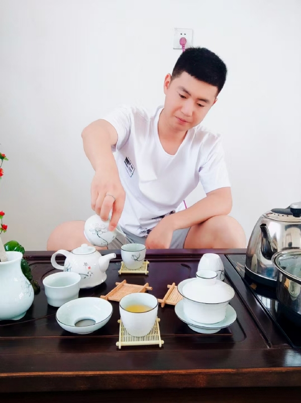 日月的第二张照片--金华相亲服务中心