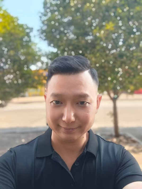 巷子里的猫的第一张照片--金华相亲服务中心