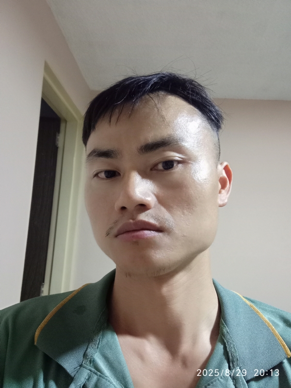 自简的第二张照片--金华相亲服务中心