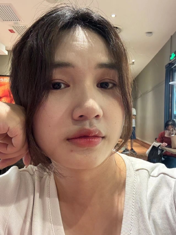 粉墨的第一张照片--金华相亲服务中心