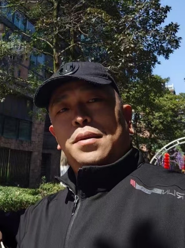 蓝色海洋的第一张照片--金华相亲服务中心