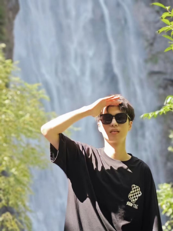 大橙子的第一张照片--金华相亲服务中心